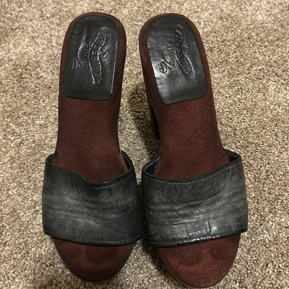 Free Bird Wedge